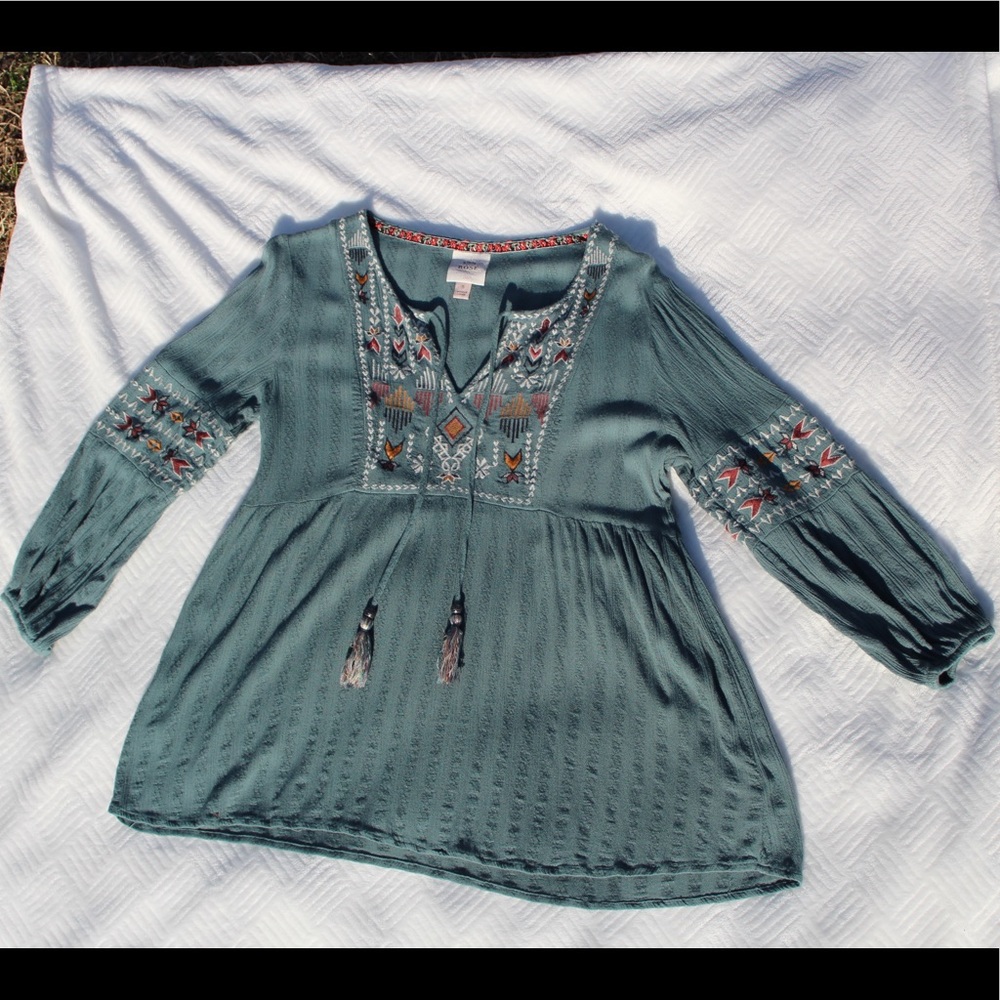 Cute blue blouse